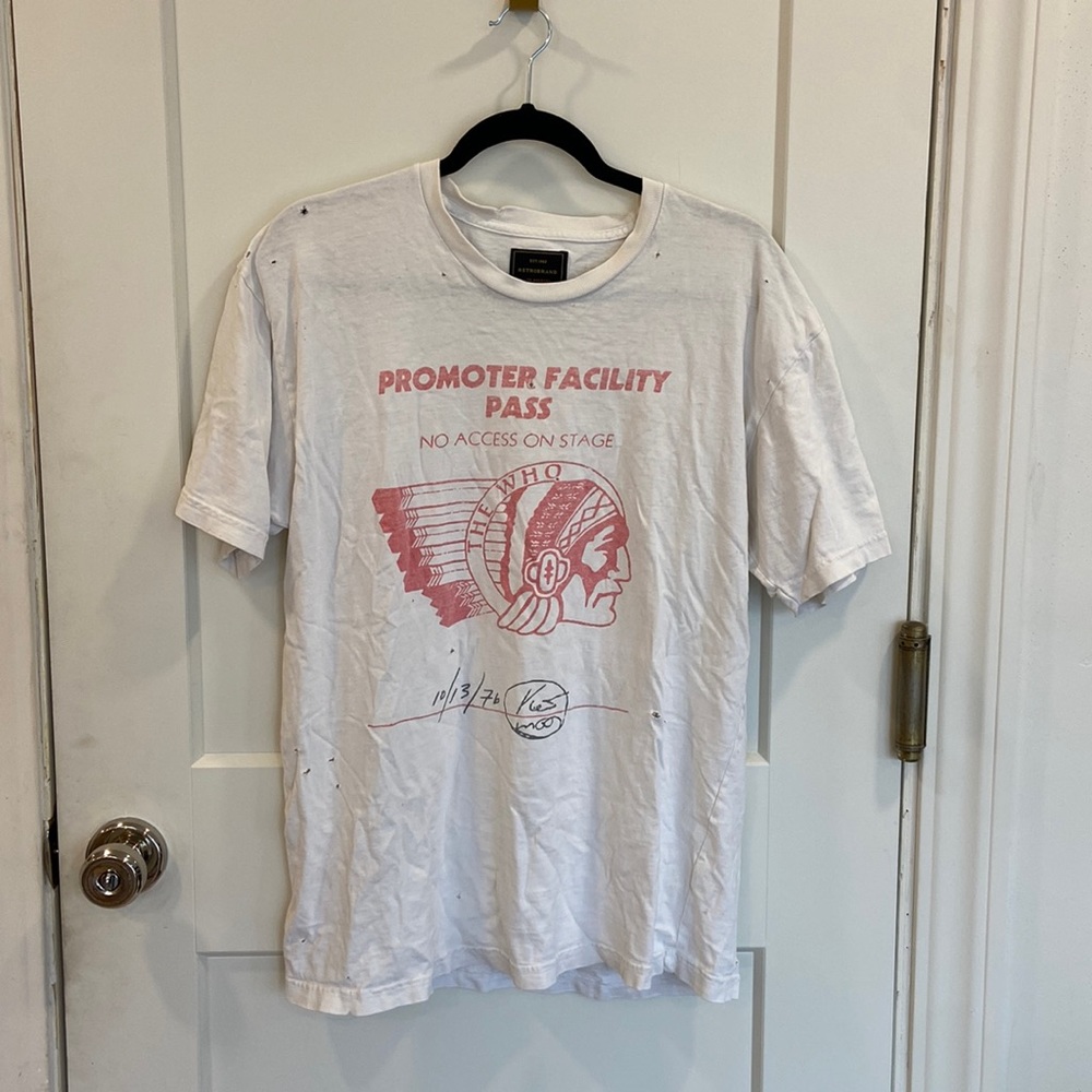 The WHO tshirt - distressed